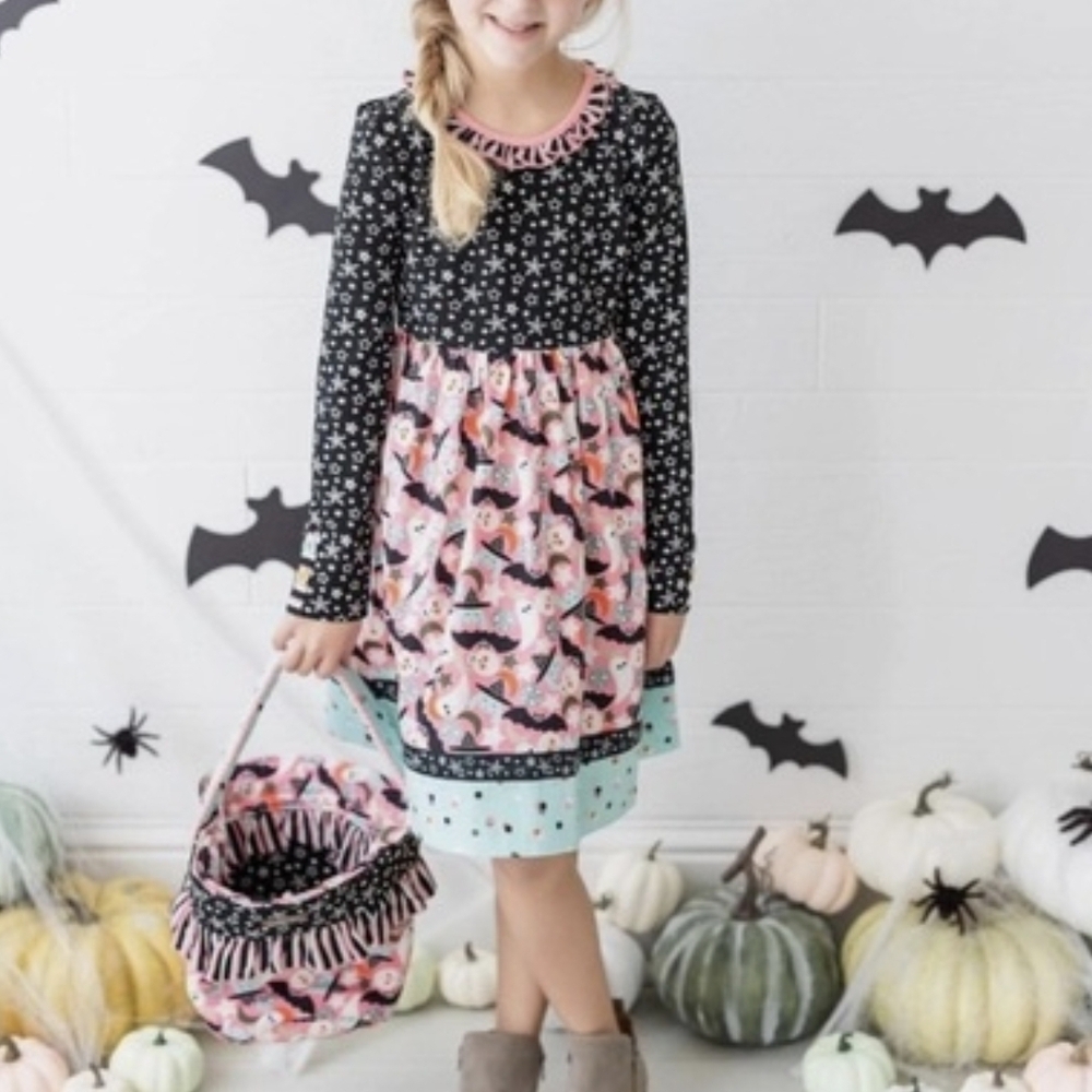 Girls' Black and Pink Star Print Dress